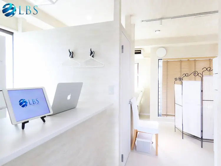 LBSホワイトニング吉祥寺店の内観・外観1