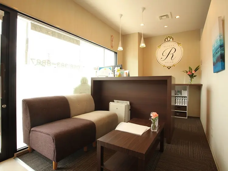Beautysalon　REFLET～ルフレ～の内観・外観2