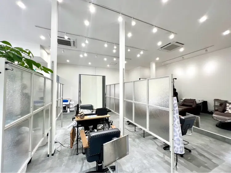 土曜日のクジラの内観・外観1