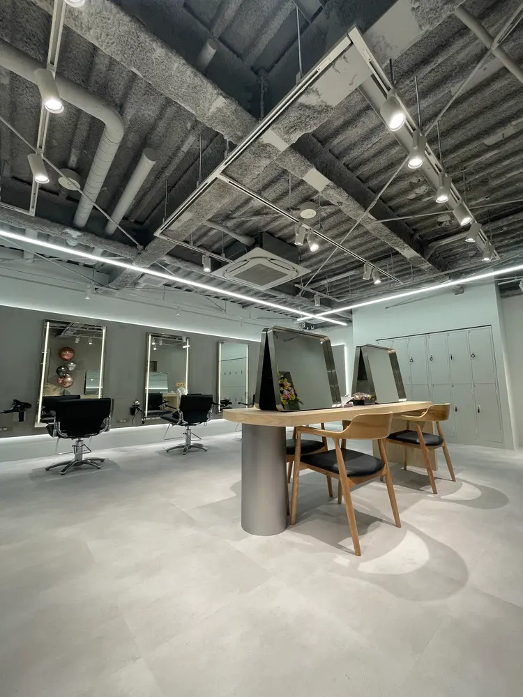 SUIの内観・外観3