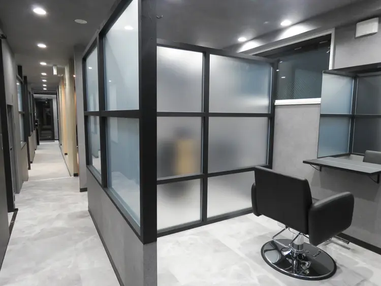 髪質改善個室サロンtrace by 8 浦和美容院の内観・外観2