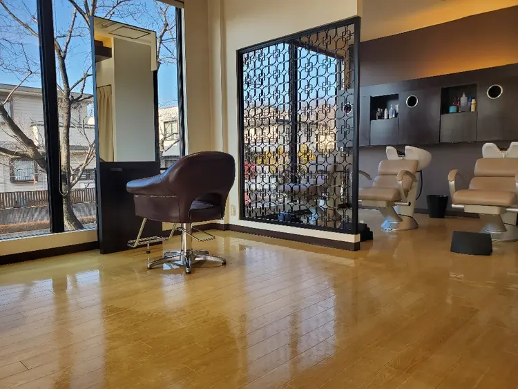 ヘアースタジオ　フェイスの内観・外観3