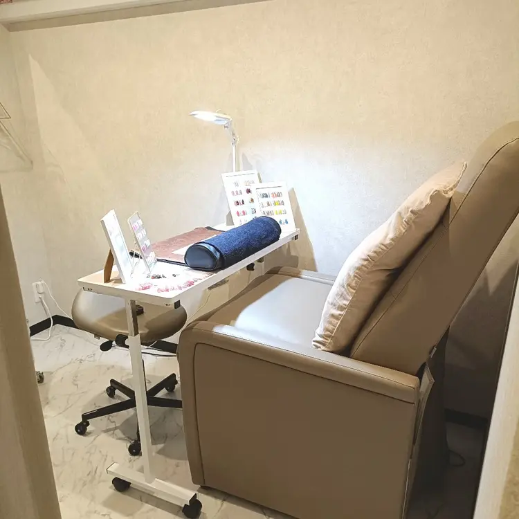 manie nailの内観・外観1