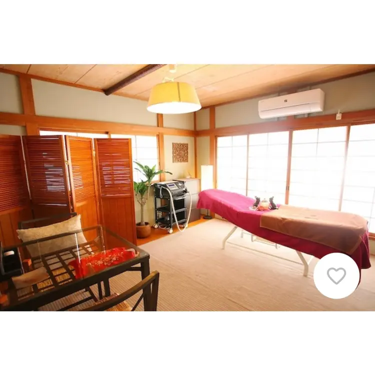 脱毛・温活ダイエットサロンLuCiaの内観・外観2