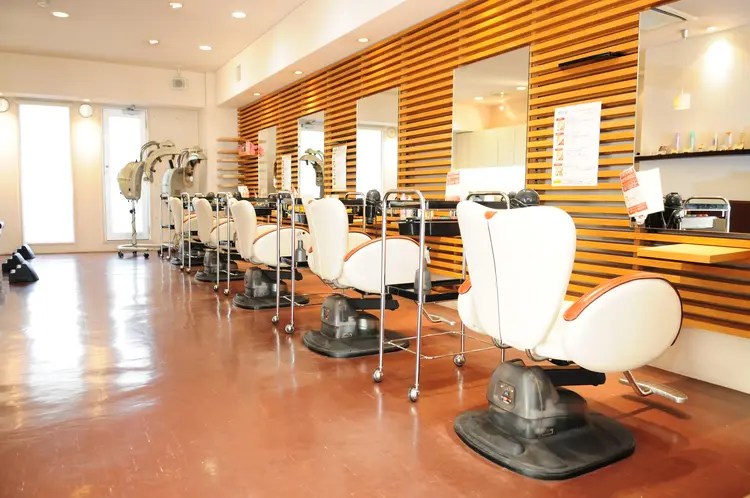 コンフェティつばき山下通店の内観・外観1