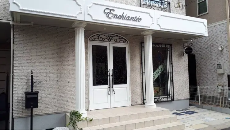 予防美容サロン Enchanteeの内観・外観1