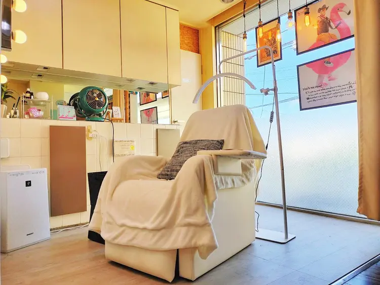 アームスヘアー＆ネイルの内観・外観2
