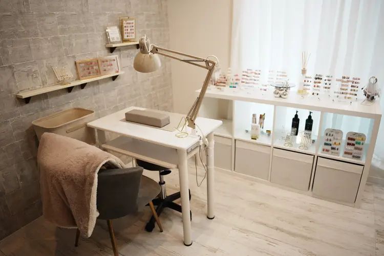 Mia nailの内観・外観1