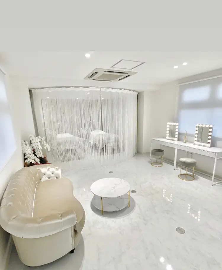 emu【エミュー】の内観・外観1