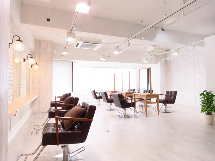 CIEL千葉店の内観・外観2