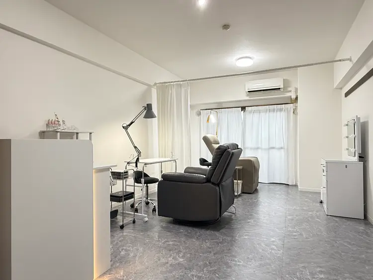 Ａ'の内観・外観1