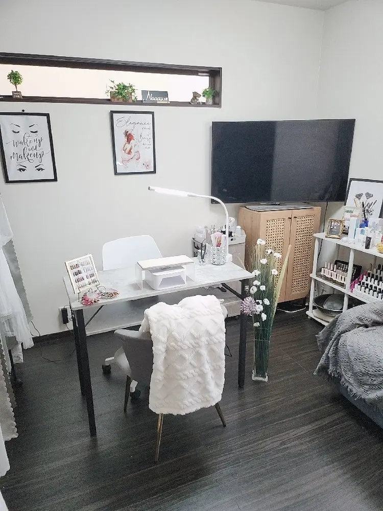 Nail slon Launaの画像