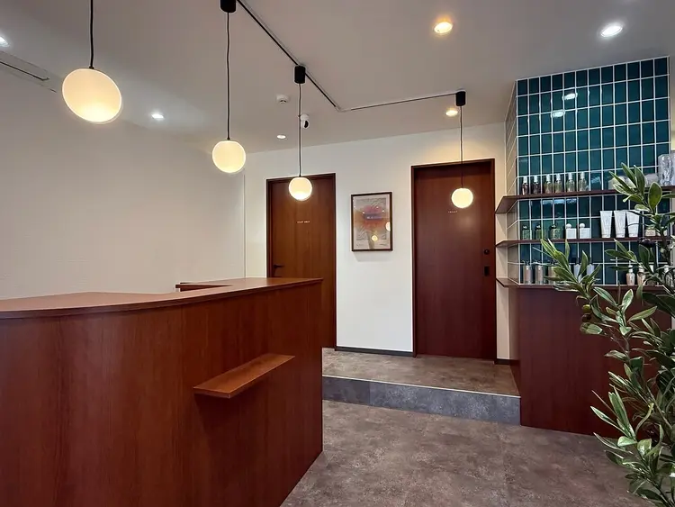 ReFa認定プレミアムサロン 全席個室美容室 Zina吉塚 髪質改善&ヘッドスパ【ジーナ】の内観・外観1