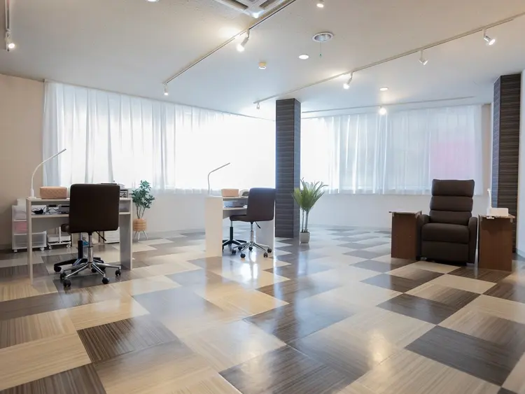 はあとねいる 富山高岡店の内観・外観1