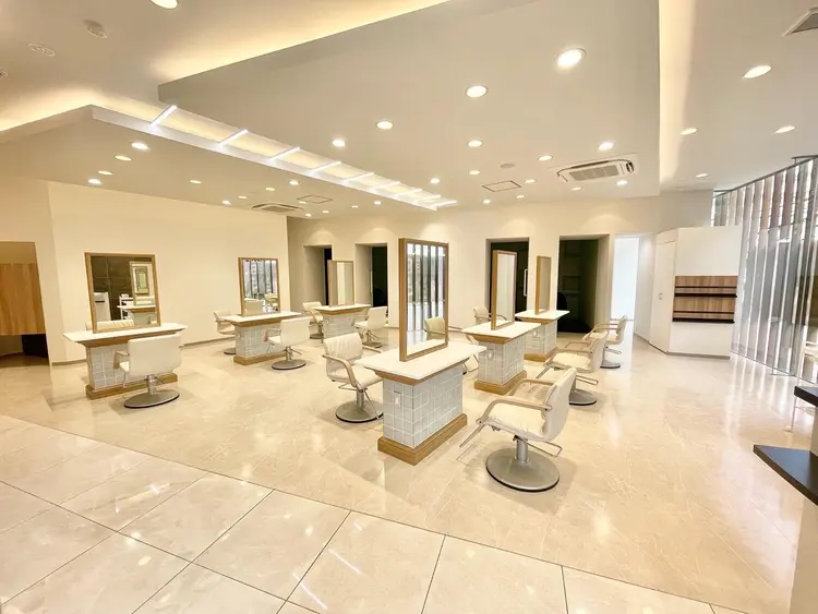 cheveux(シュヴー)浦安の内観・外観1