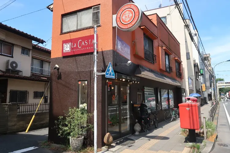 Tennyの内観・外観1