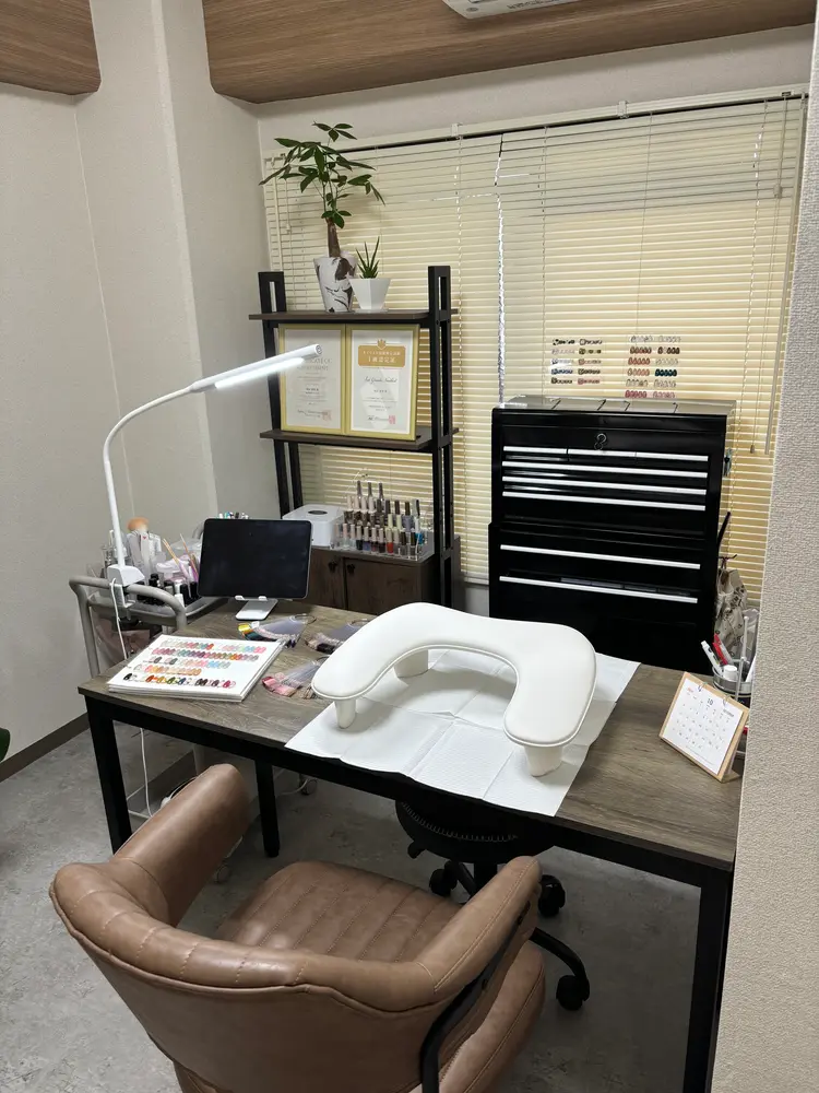 nail salon Howdyの内観・外観1