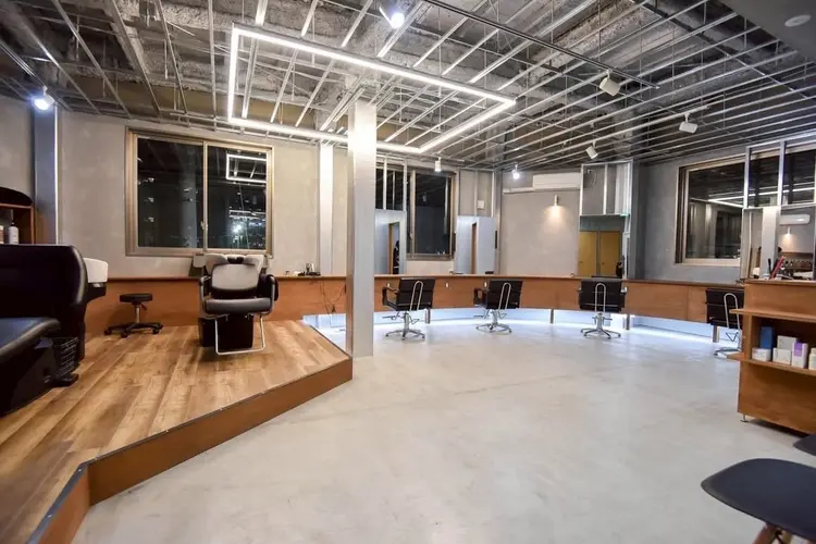 Rejoice hair Leiの内観・外観1