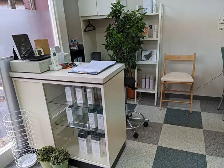 美容室アートヘアの内観・外観2