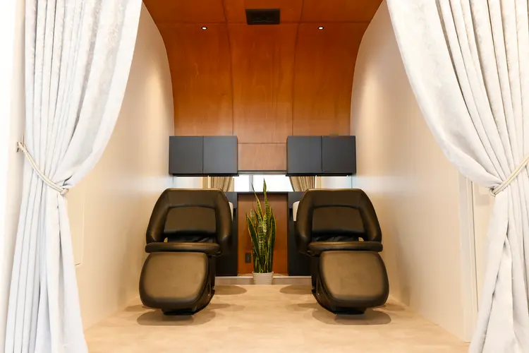 髪質改善サロン LABO Tokyo 池袋店の内観・外観2