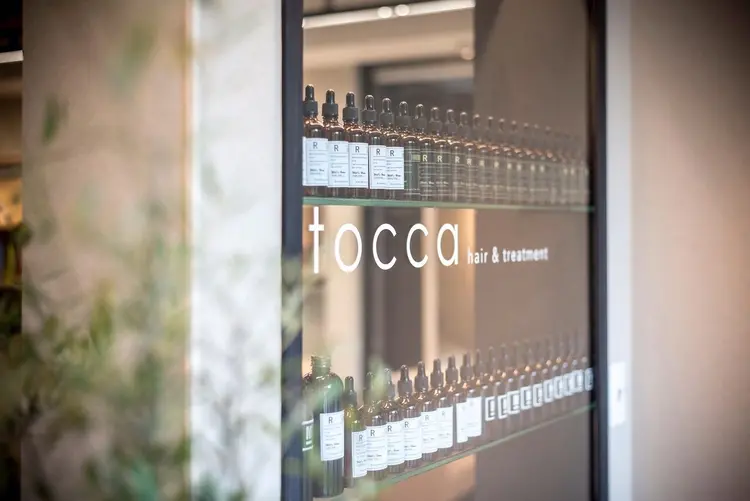 tocca hair&treatment 博多筑紫口店の内観・外観1