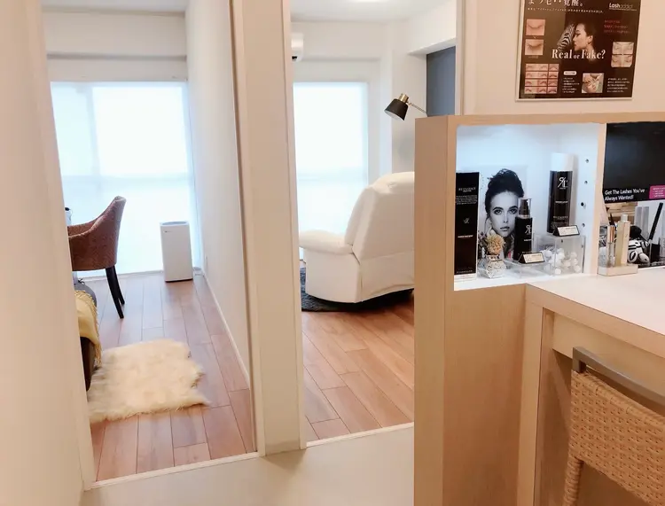 紬-tsumugi- 育成専門/爪・まつ毛・眉毛・髪の内観・外観3