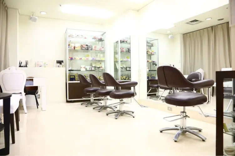 VISAGE bridal成田の内観・外観1