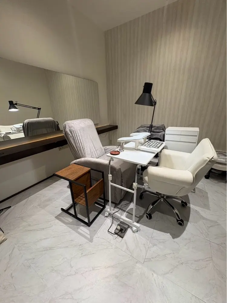 EARTH 新瑞橋　nailの内観・外観1