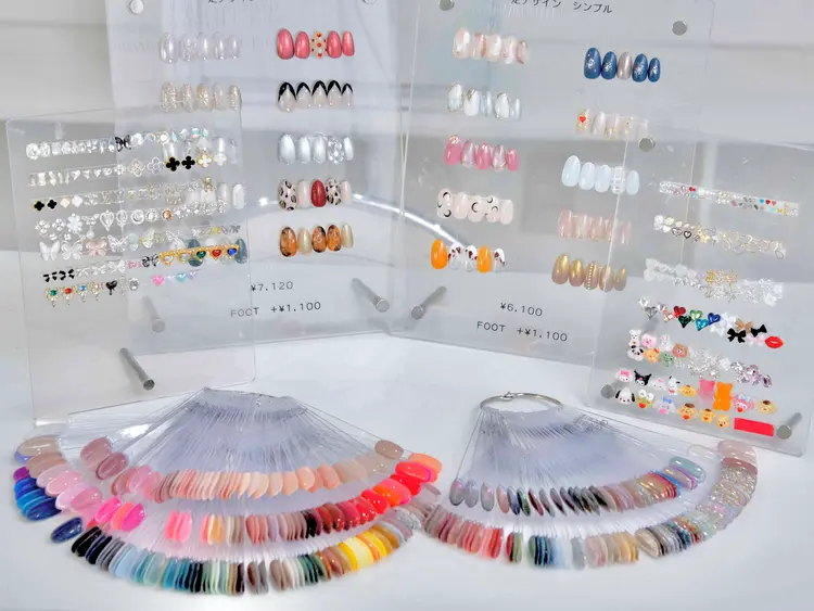 nail&eyelash salon  NANAの内観・外観1