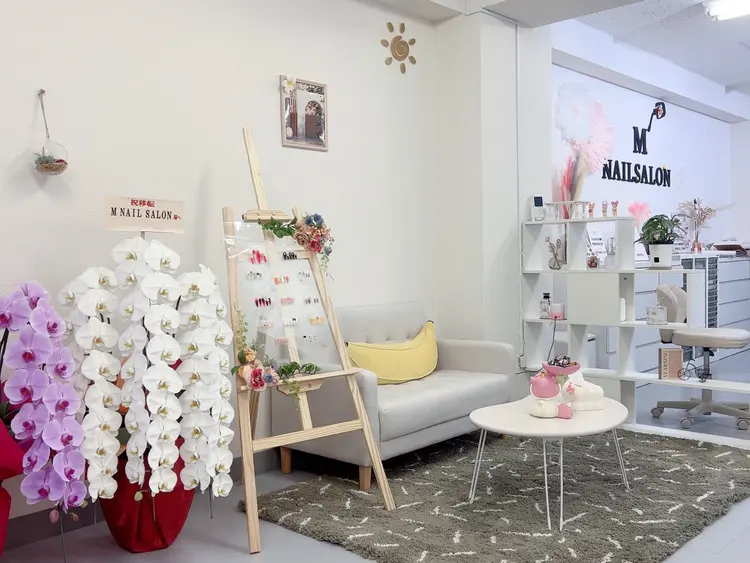 M nailsalonの内観・外観3
