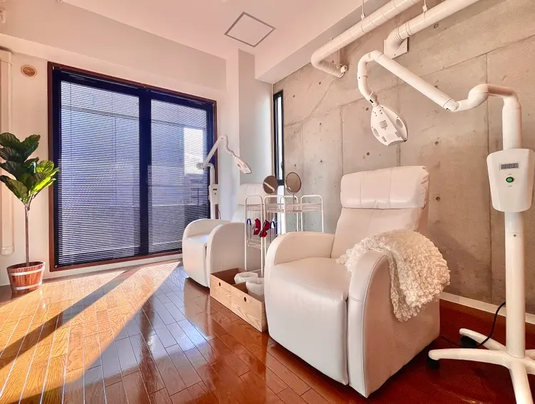 ホワイトニングサロンSpring 江坂店の画像