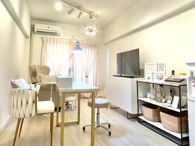 REPE nailの内観・外観1