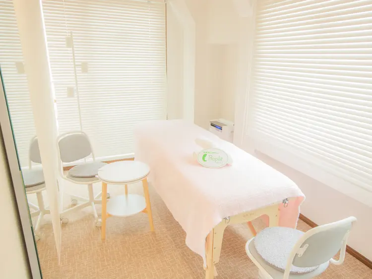 隆鼻矯正専門店ラプリ 大宮店の内観・外観2