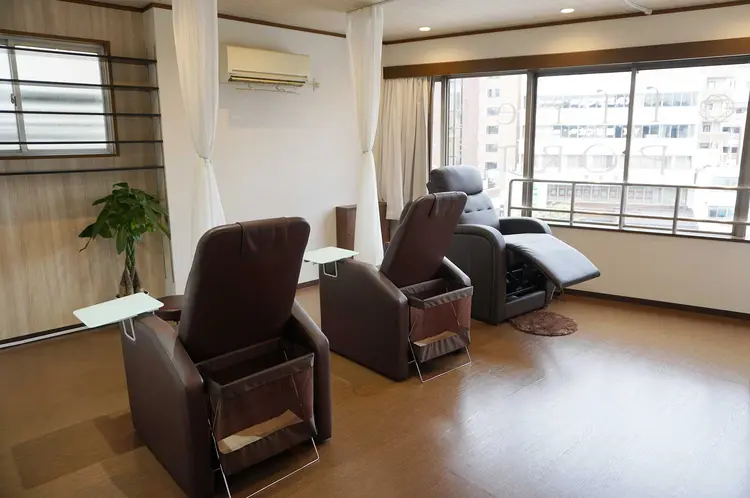 Coffret×PORTE269富雄店の内観・外観1