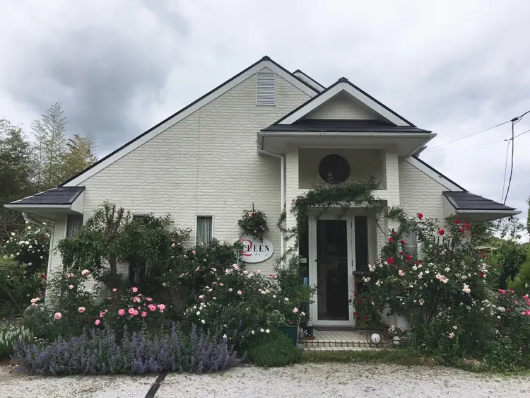 クィーン美容室の内観・外観1