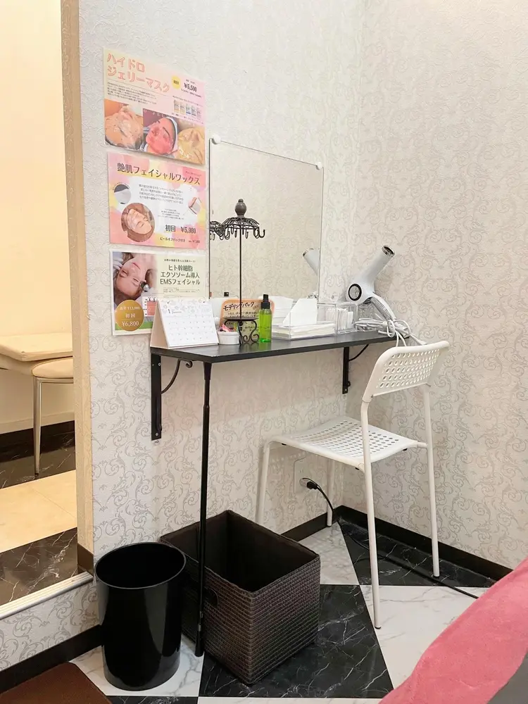 セラピエージの内観・外観2