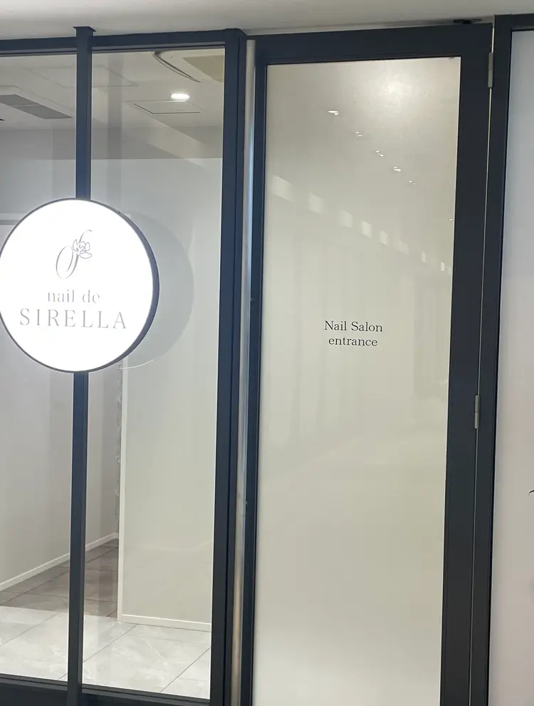 nail de SIRELLAパセーラ店の内観・外観2