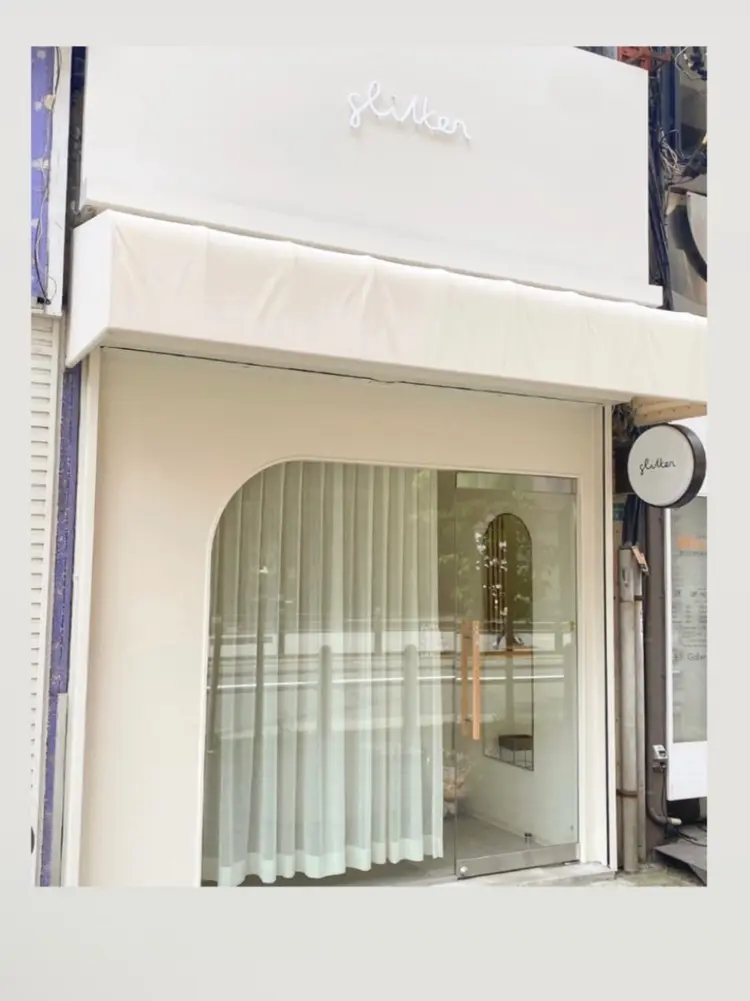 glitter 池袋店の内観・外観1