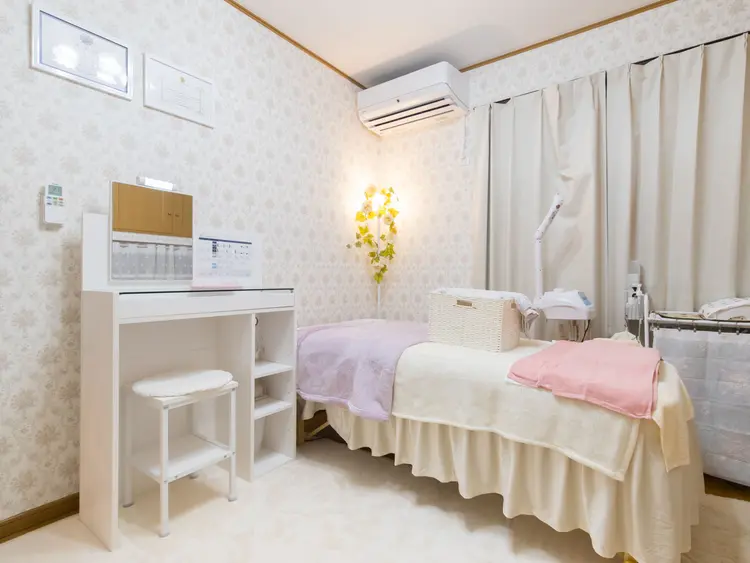 Glossysalon の内観・外観2