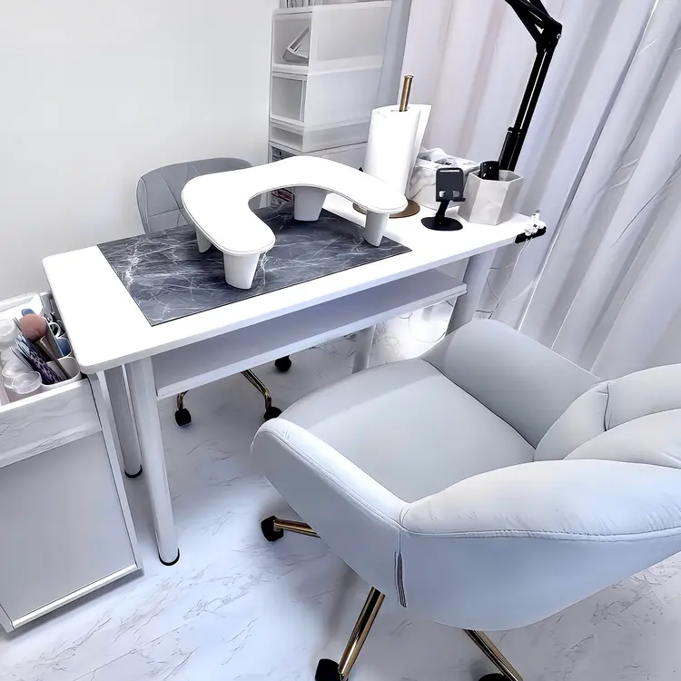 Nailsalon FUNの内観・外観1