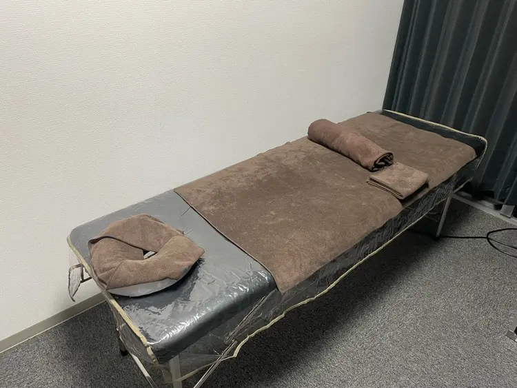 メンズ脱毛サロンkurozukin神戸三ノ宮店の内観・外観2