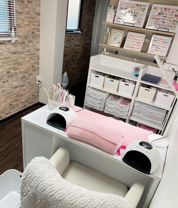 nail boxの内観・外観1