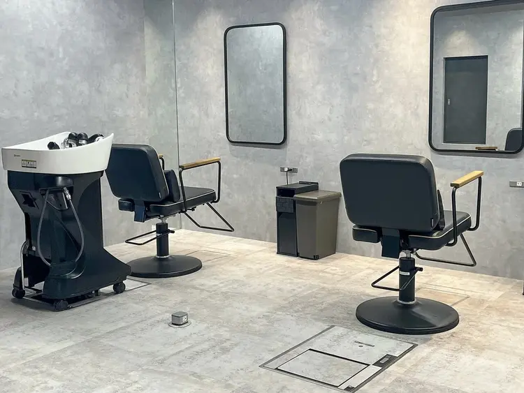 Mens salon ANDYの内観・外観2