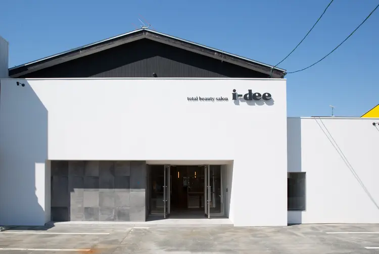 total beauty salon i-deeの内観・外観1