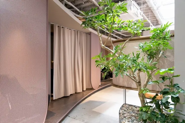 MAQUMの内観・外観1