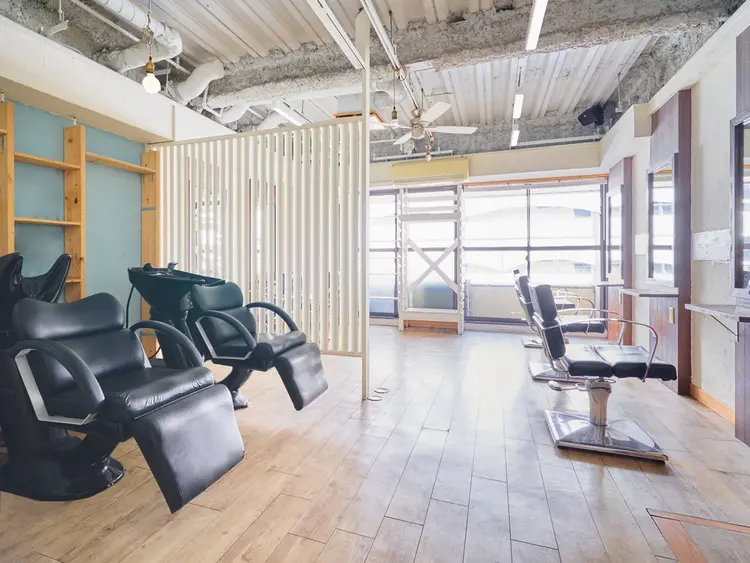 メンズサロン IVY 池袋東口駅前店【アイヴィー】の内観・外観1