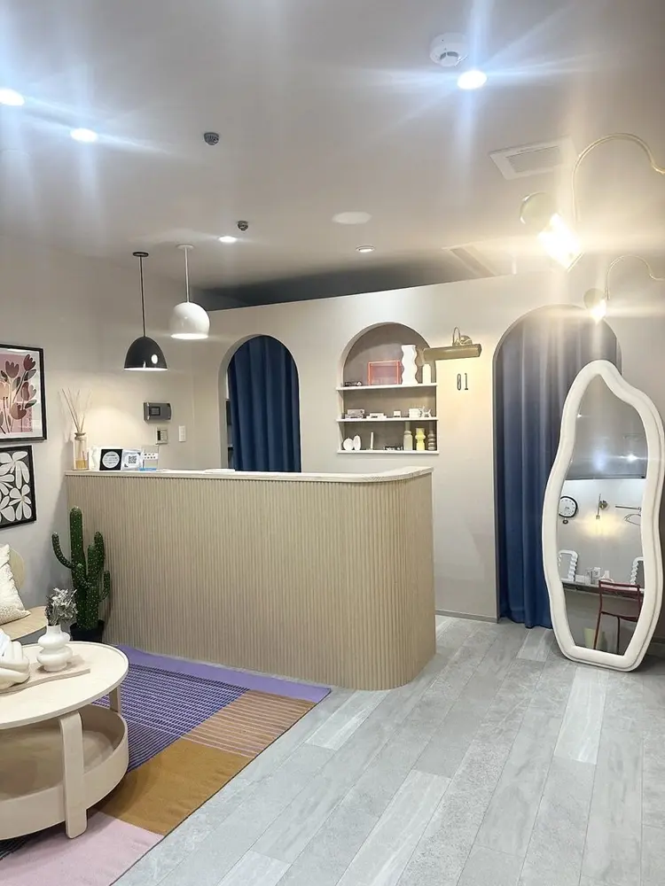 アイブロウサロン WHITE EYE 仙台店の内観・外観1