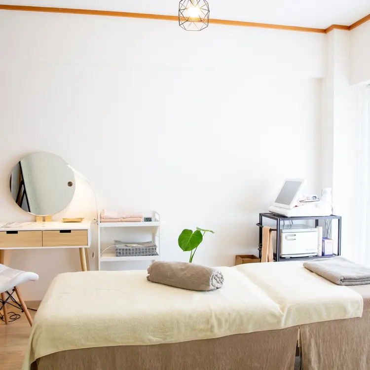 隠れ家サロンROUTEの内観・外観1