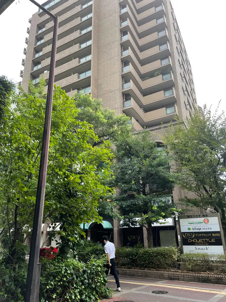 アイブロウサロンWHITE EYE茶屋町店の内観・外観1