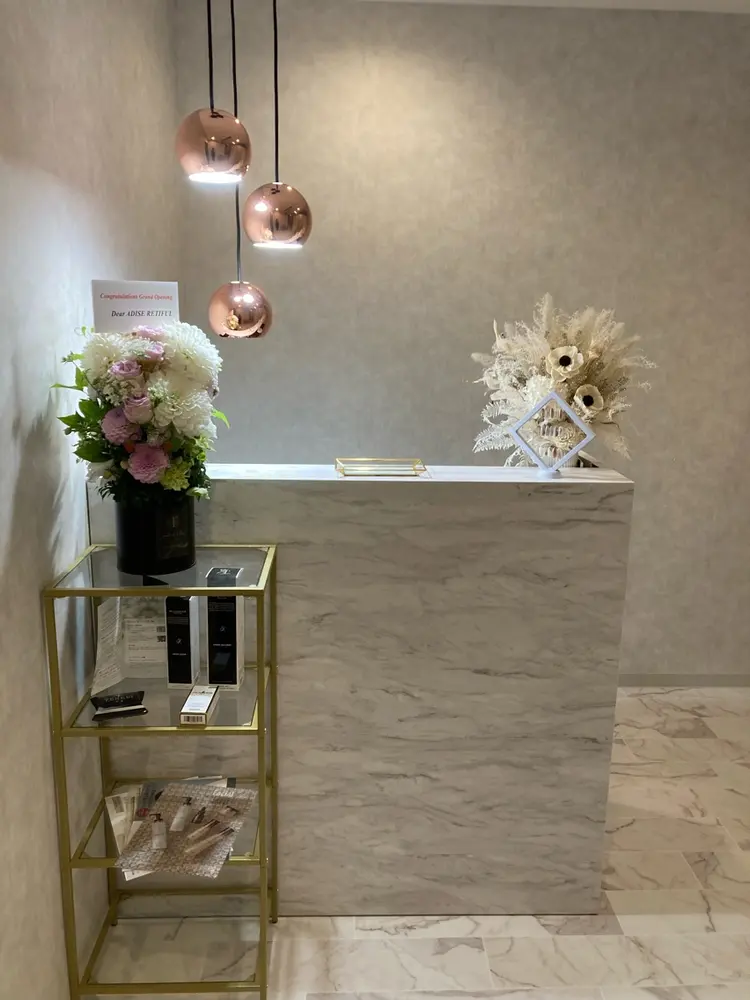 第一印象専門サロン ADISE RETIFULの内観・外観1